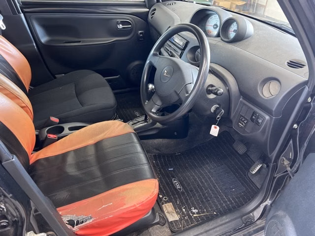 DAIHATSU ESSE