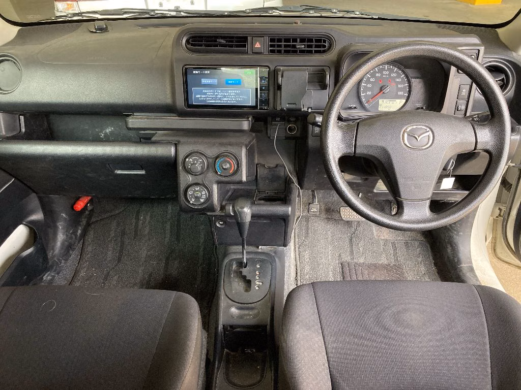 MAZDA FAMILIA