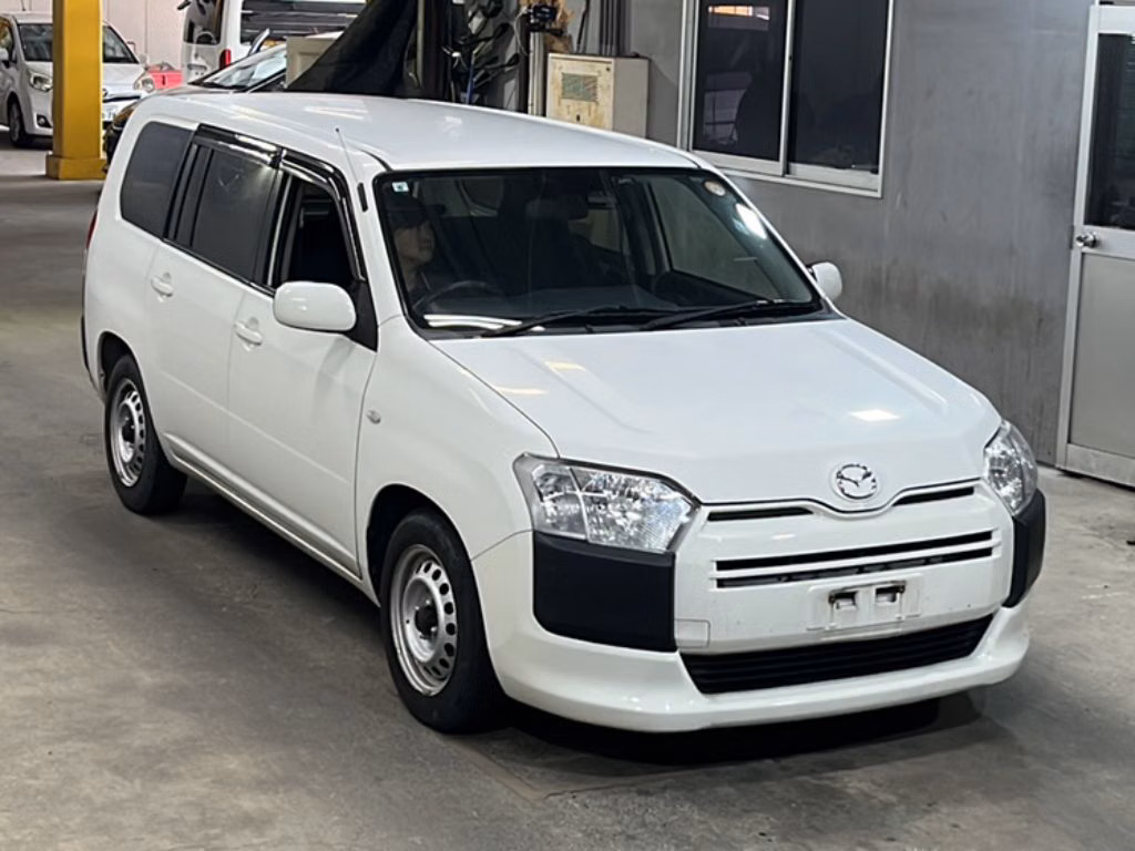 MAZDA FAMILIA