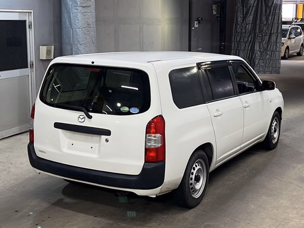 MAZDA FAMILIA