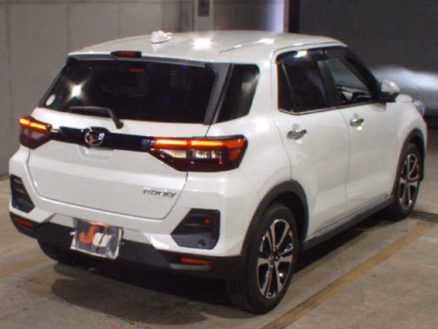 DAIHATSU ROCKY