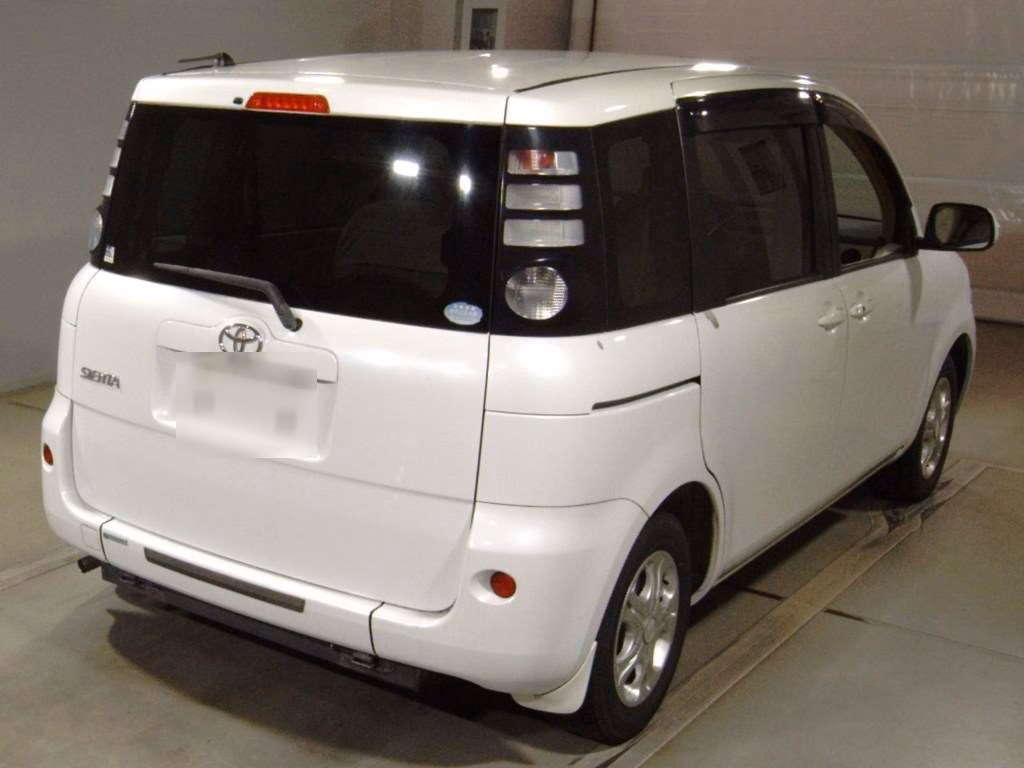 TOYOTA SIENTA