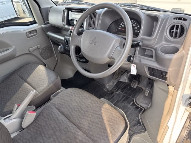 MITSUBISHI MINICAB
