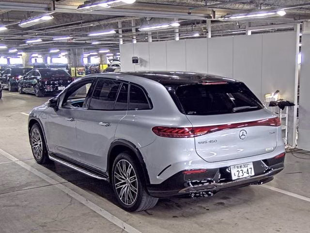MERCEDES-BENZ EQS SUV
