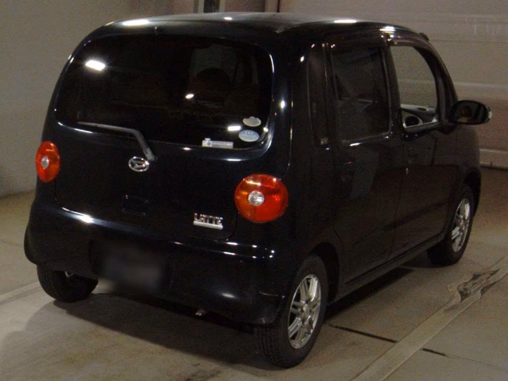 DAIHATSU MOVE LATTE