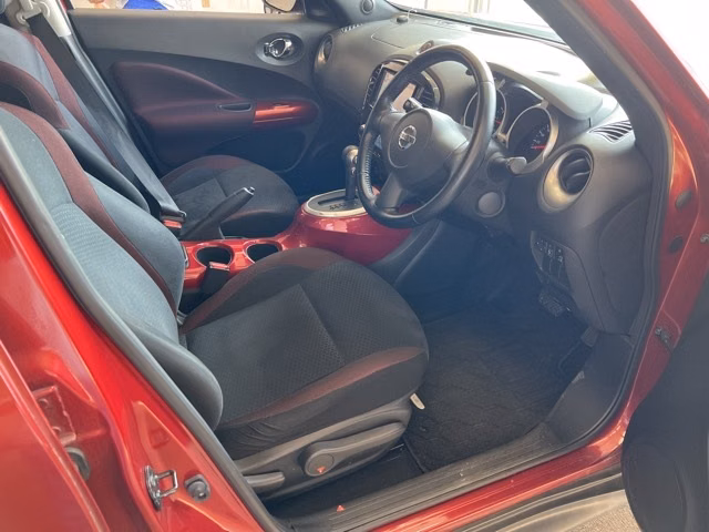 NISSAN JUKE