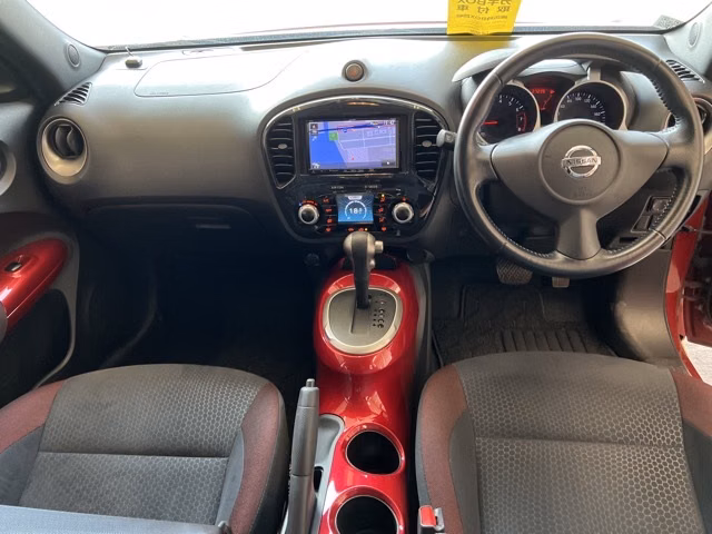 NISSAN JUKE
