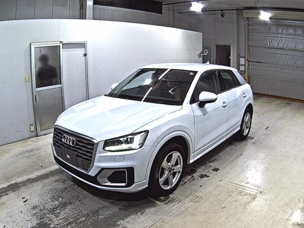 AUDI Q2