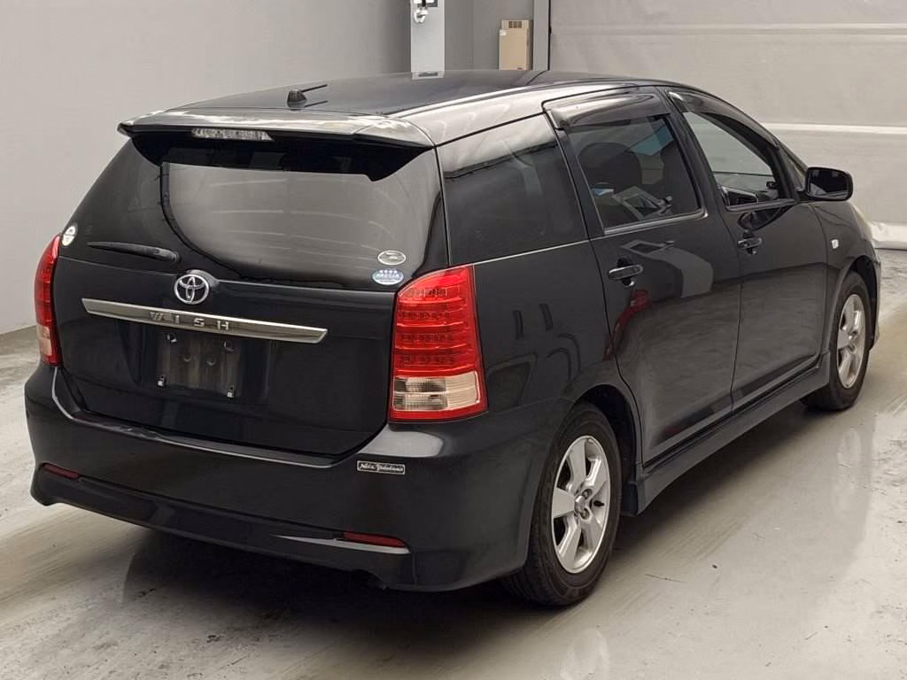 TOYOTA WISH
