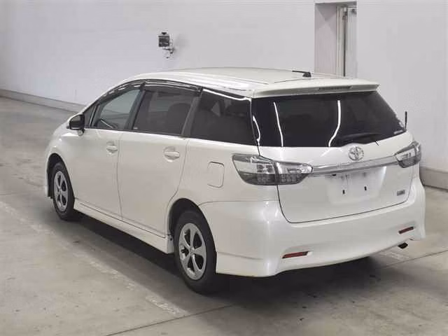 TOYOTA WISH
