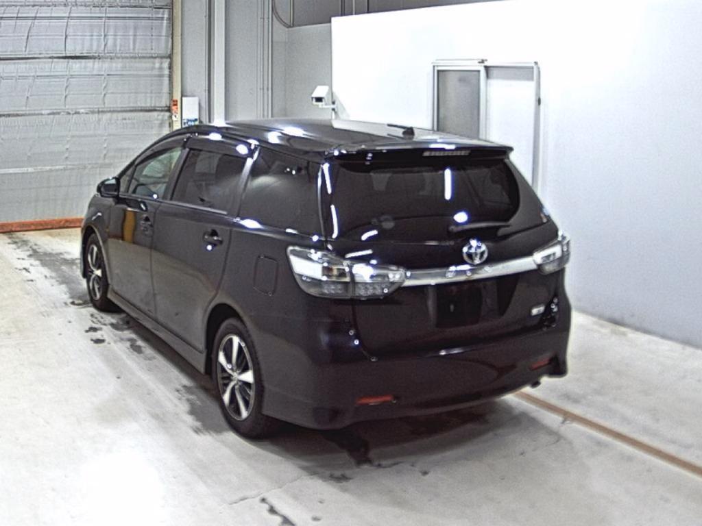 TOYOTA WISH