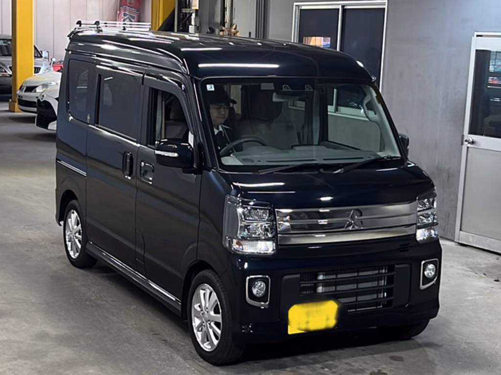 MITSUBISHI TOWN BOX
