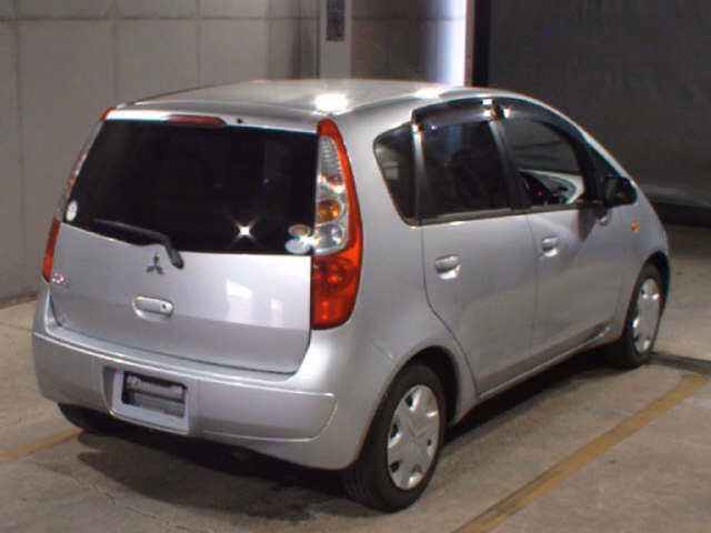 MITSUBISHI COLT