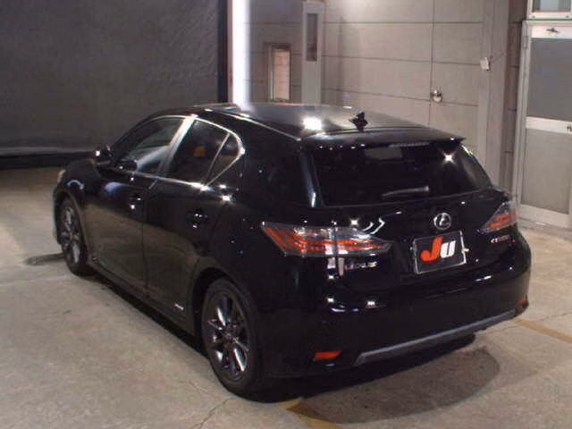 LEXUS CT200H