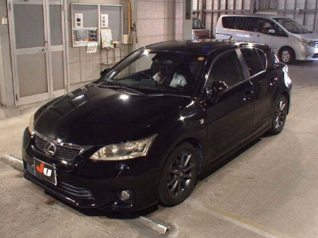 LEXUS CT200H