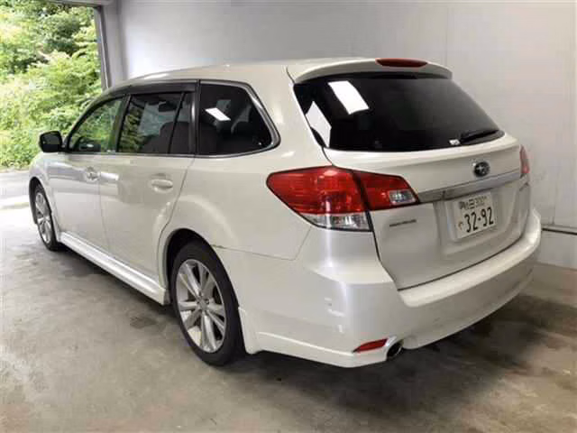 SUBARU LEGACY