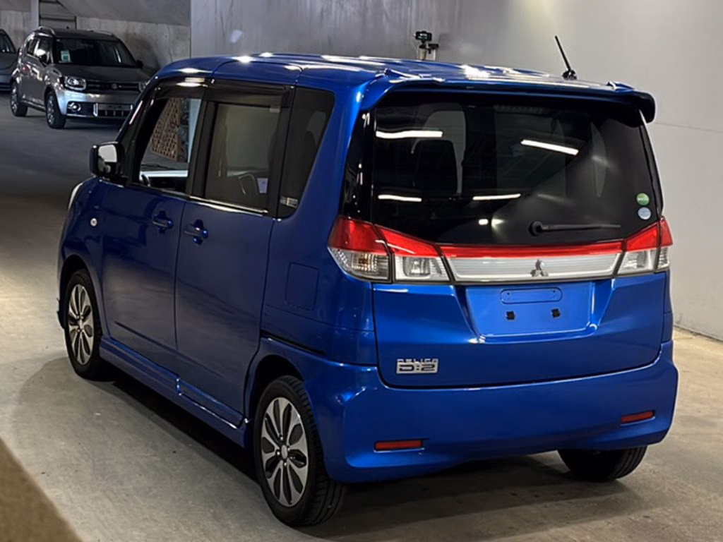 MITSUBISHI DELICA D:2