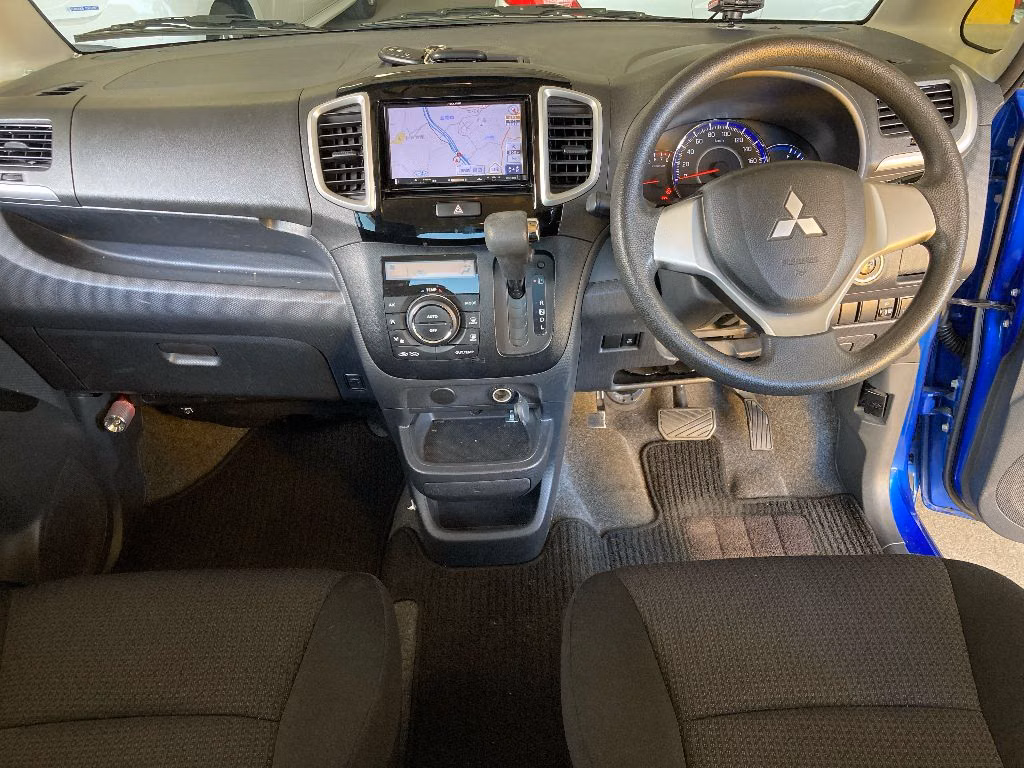 MITSUBISHI DELICA D:2
