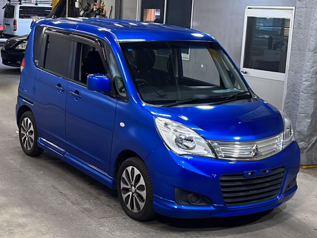 MITSUBISHI DELICA D:2