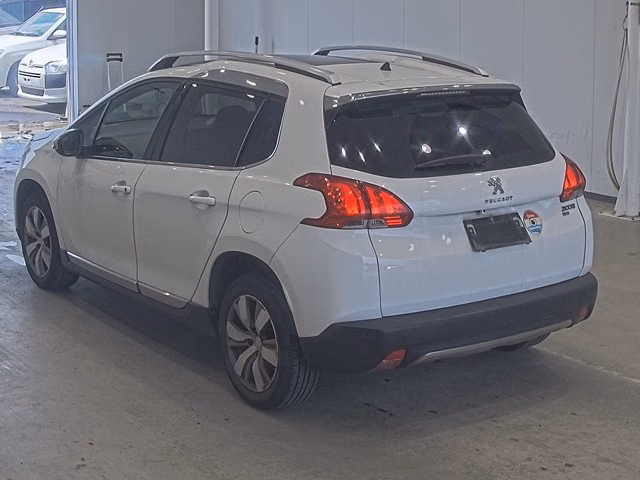 PEUGEOT 2008