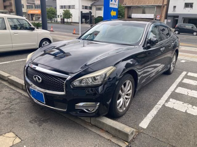 NISSAN FUGA