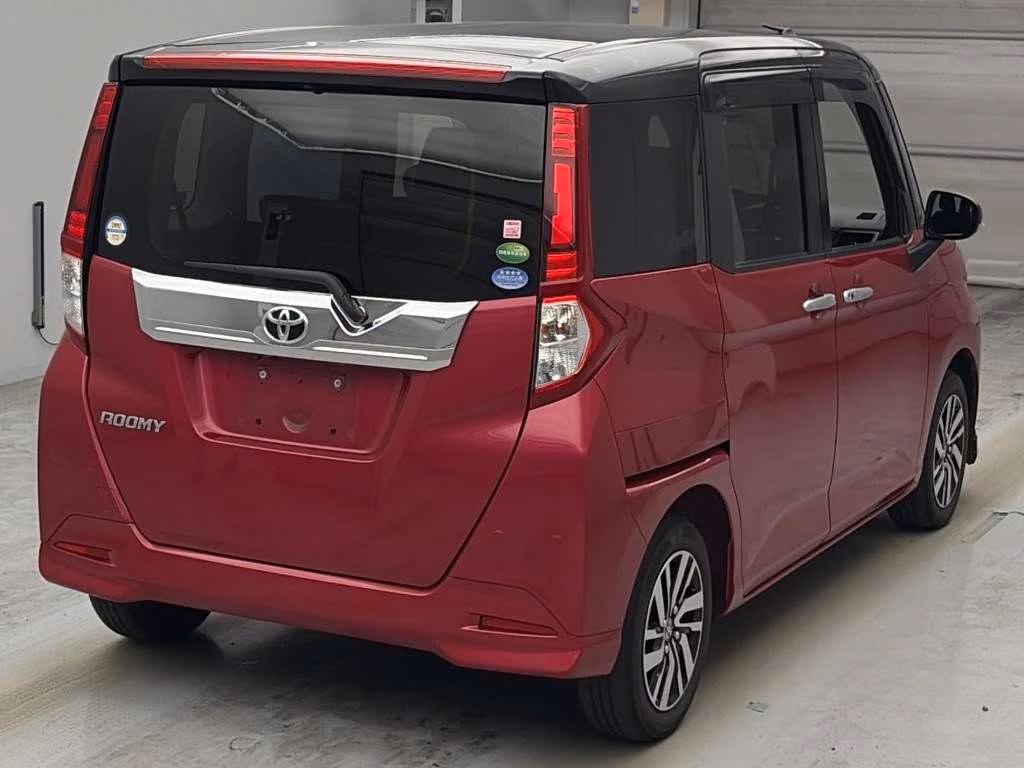 TOYOTA ROOMY