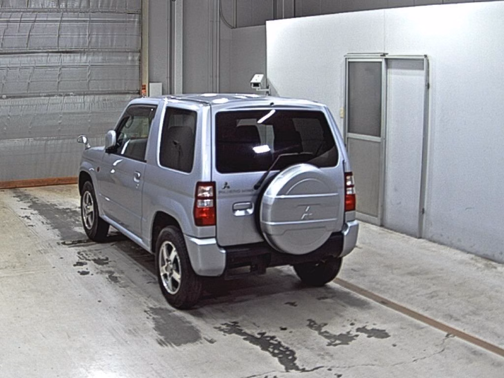 MITSUBISHI PAJERO MINI