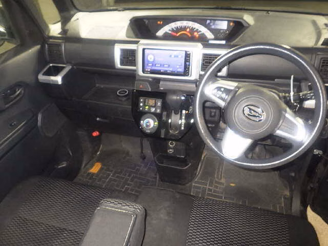DAIHATSU WAKE
