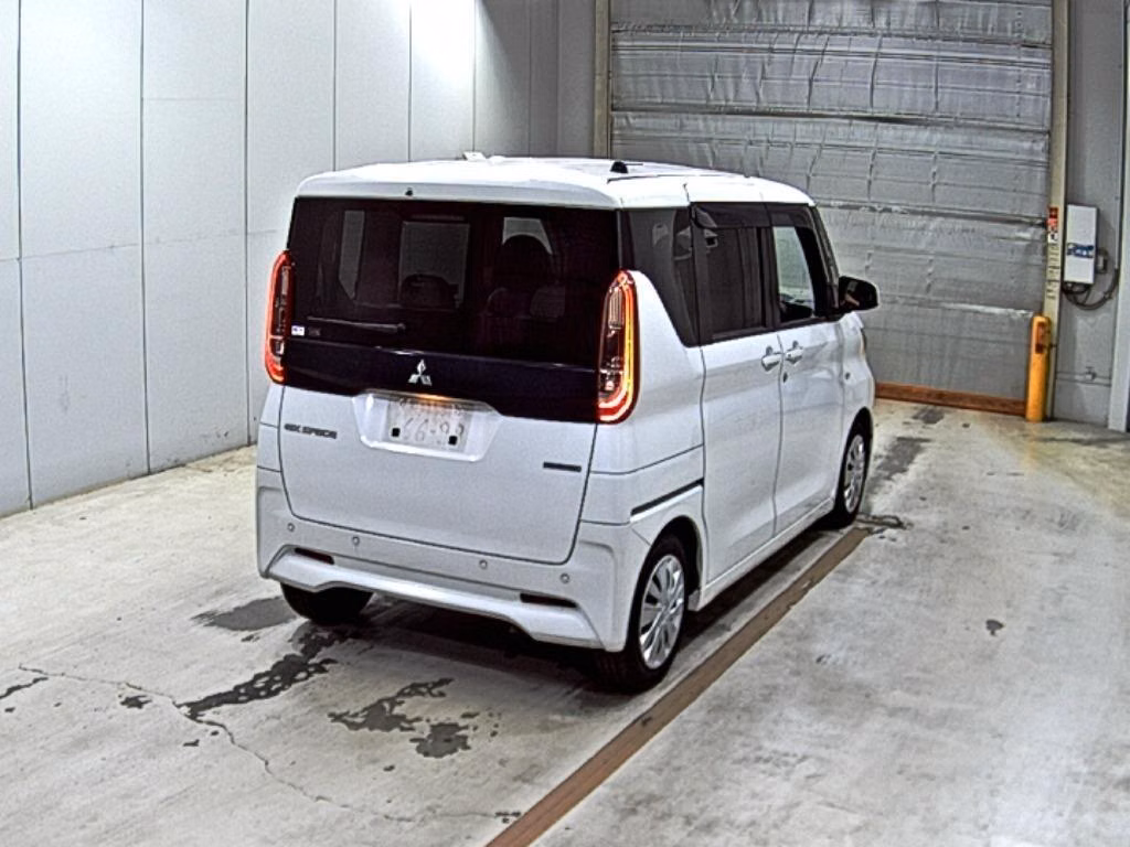 MITSUBISHI EK SPACE