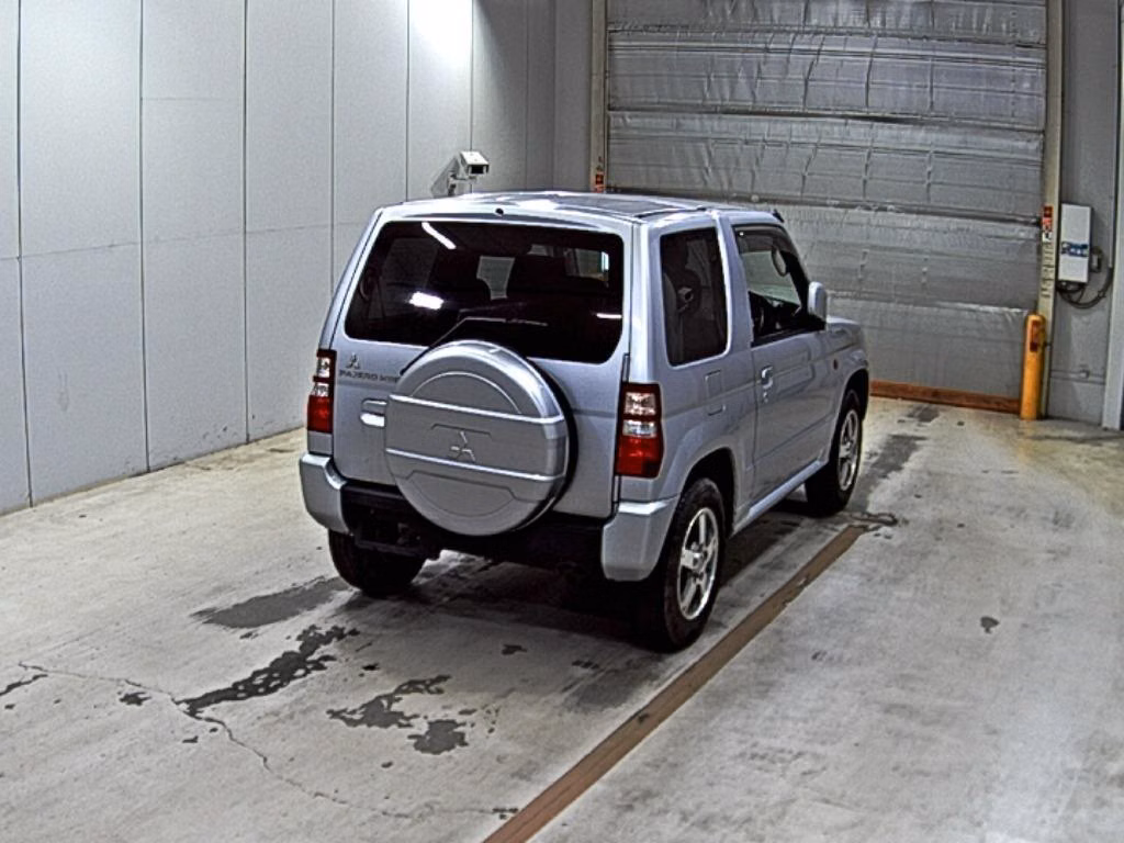 MITSUBISHI PAJERO MINI