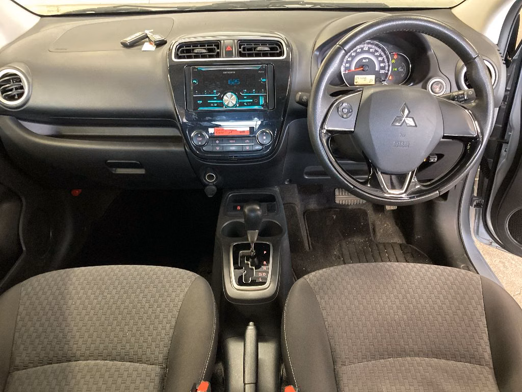 MITSUBISHI MIRAGE