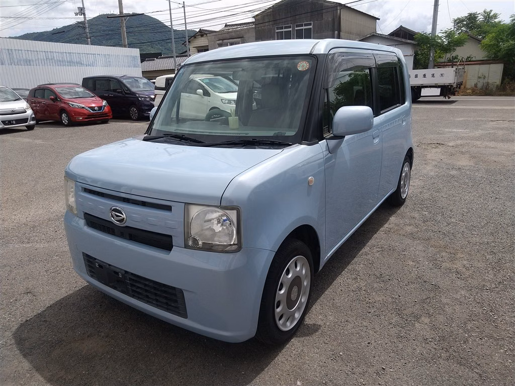 DAIHATSU MOVE CONTE