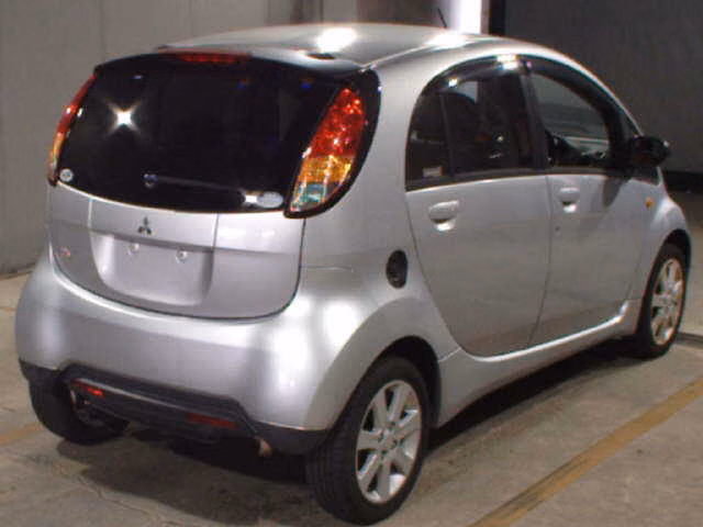 MITSUBISHI I