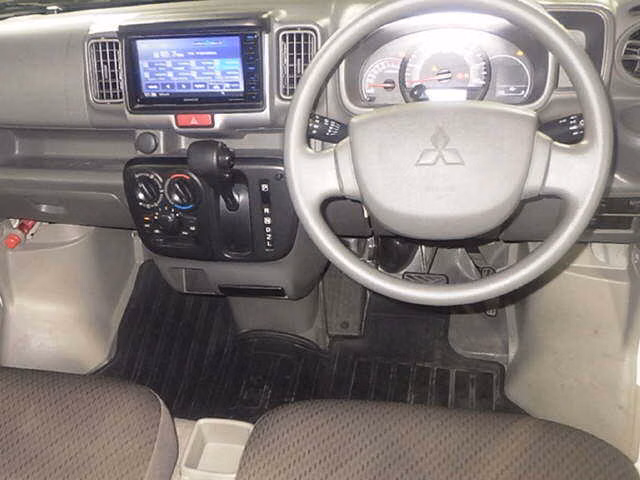 MITSUBISHI MINICAB