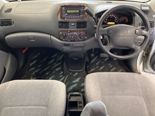 TOYOTA RAUM