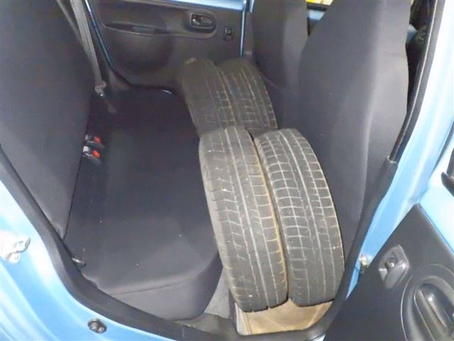 DAIHATSU ESSE
