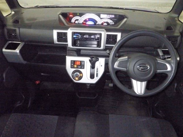 DAIHATSU WAKE