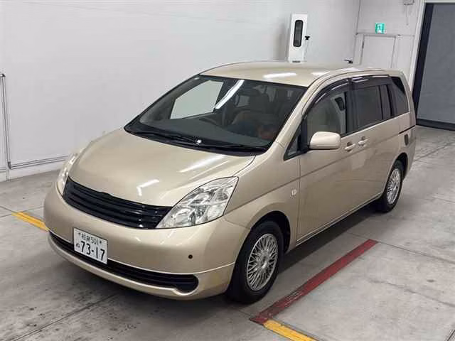 TOYOTA ISIS