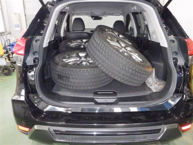 NISSAN X-TRAIL