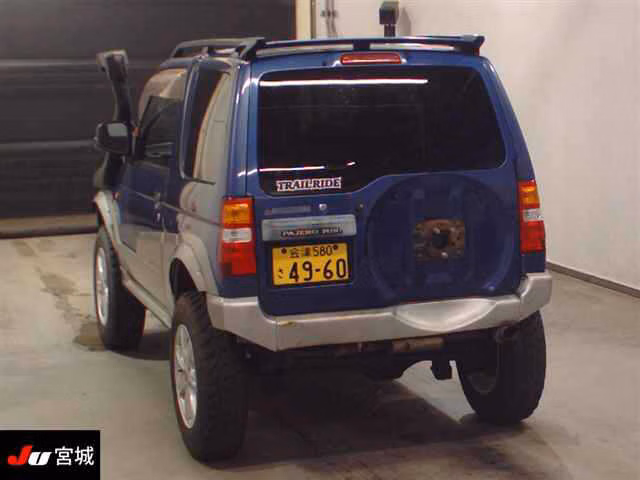 MITSUBISHI PAJERO MINI