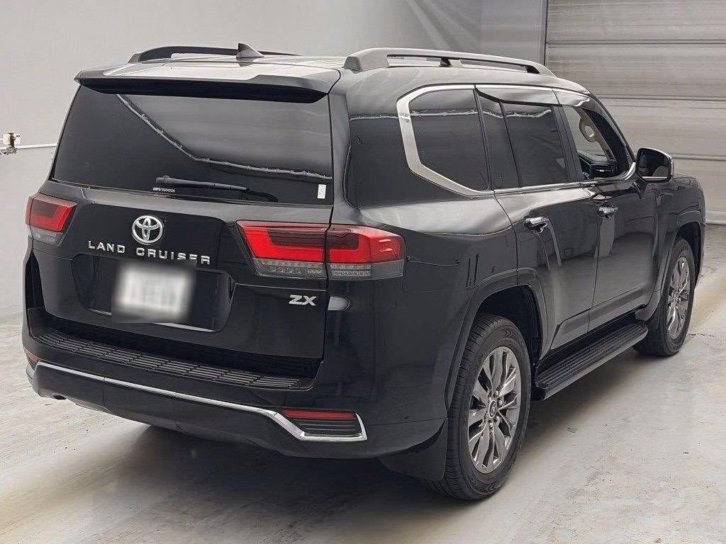 TOYOTA LAND CRUISER