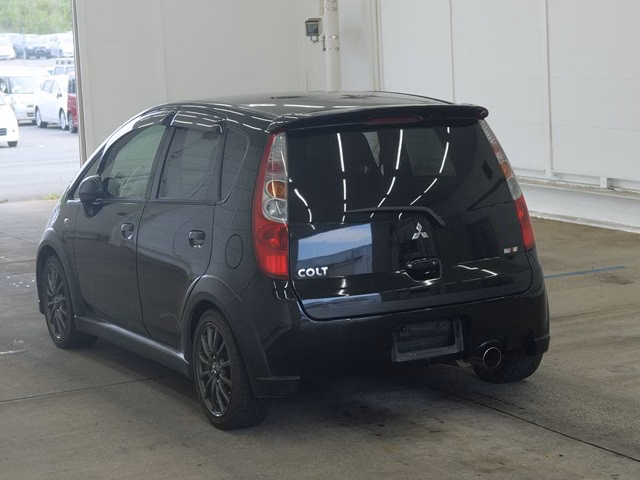 MITSUBISHI COLT