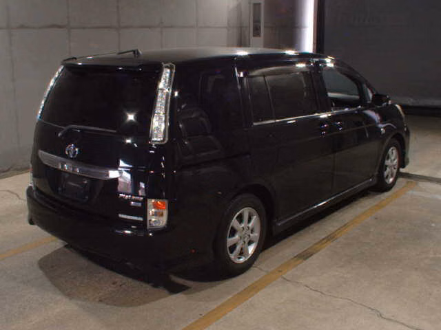 TOYOTA ISIS
