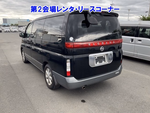 NISSAN ELGRAND