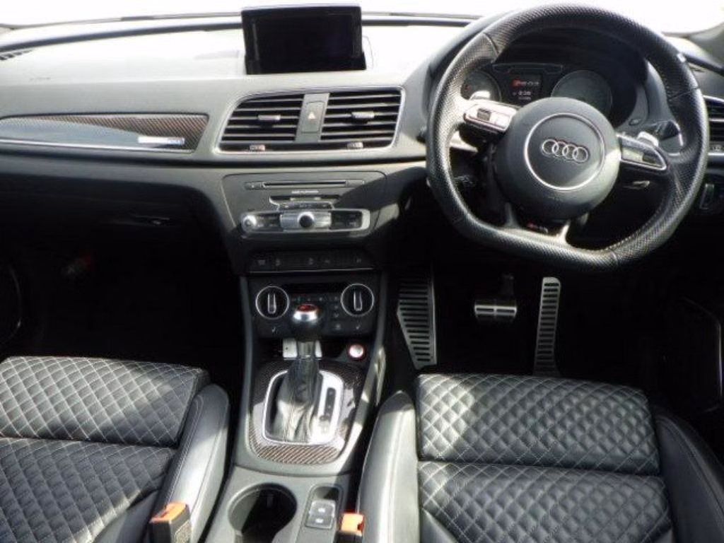 AUDI RS Q3