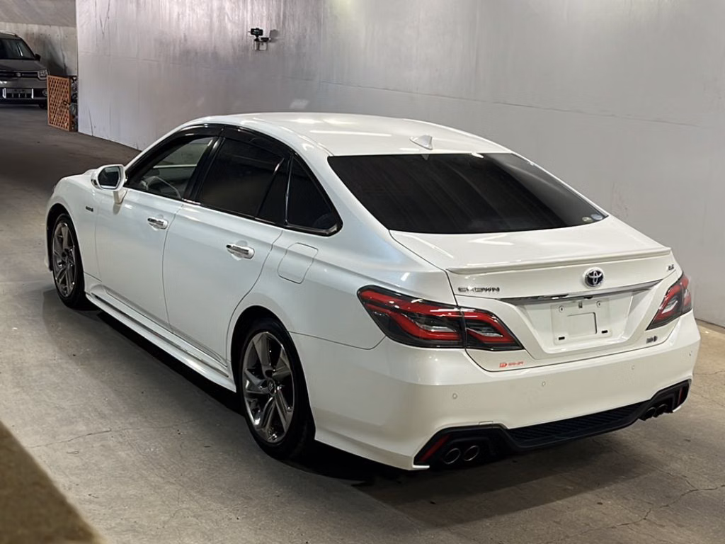 TOYOTA CROWN
