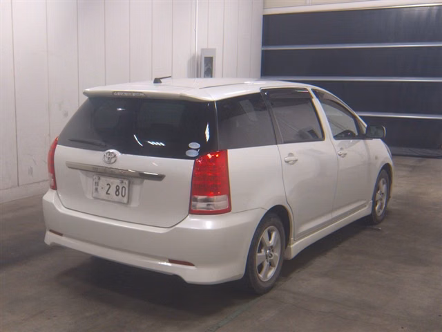 TOYOTA WISH