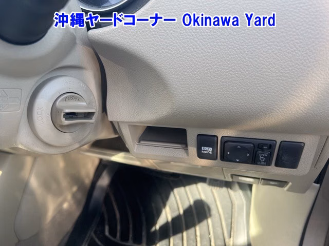 NISSAN TIIDA LATIO