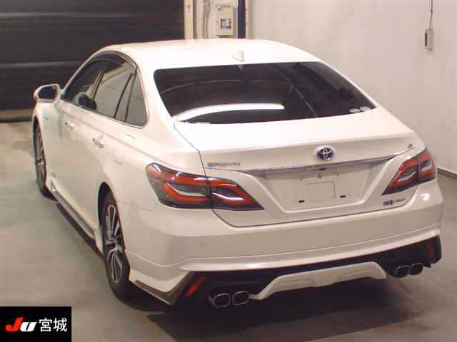 TOYOTA CROWN