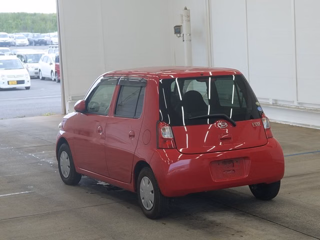 DAIHATSU ESSE